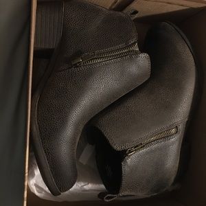 Dunes brown Dolly memory foam ankle boots